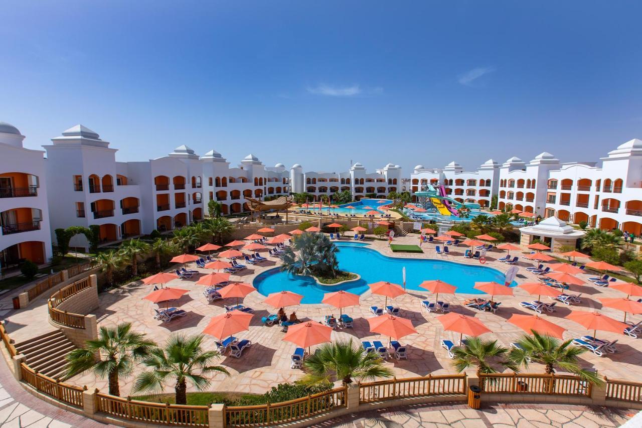 Waves Naama Bay Hotel Sharm-el-Sheikh Buitenkant foto The swimming pool at the hotel